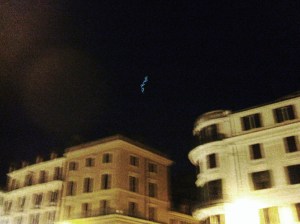 UFO in Piazza di Spagna? It's just a glow-in-the-dark frisbee.